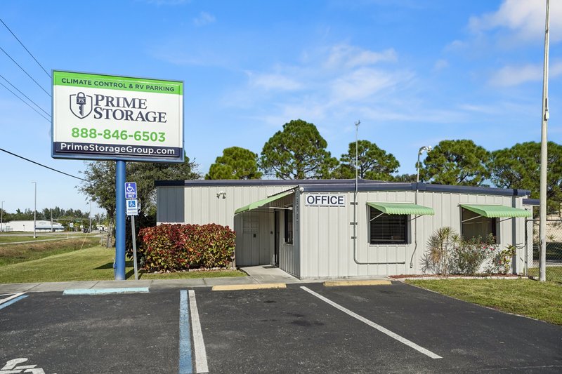 Self Storage Unit in North Fort Myers, Florida 1